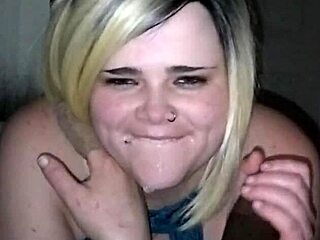 Snowbunnyqueen27 Deep Throats a Cage Fighter’s Massive BBC Like a Pro 😜