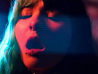 I can’t resist hot girls into foot fetish and face sitting fun.