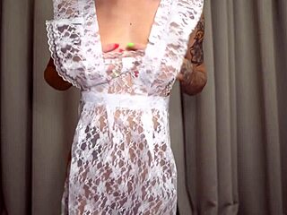 Sexy student messing with toys in tight pussy! 😍