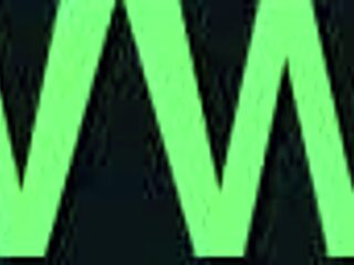 Hot Arab Wife's Sexy Ass Gets Detailed Attention From Milf Lover.