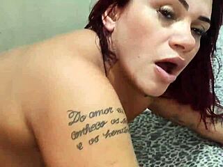 De Lingerie Preta Sou o Presente para Formatura do Primo