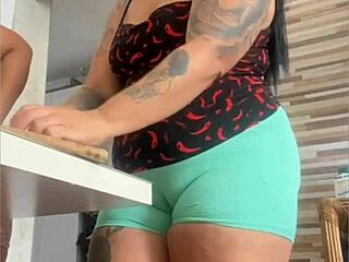 wow, this japanese babe with a giant pussy just showing off for me