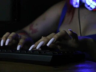 our cute latina alice relaxes us with asmr keyboard sounds