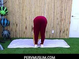 Pervmuslim - Fitness Trainer Bangs Exotic Arabic Client in POV Session