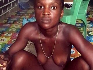 Crazybitch Twerks Naked Before Fucking Big Dildo in Ass and Pussy