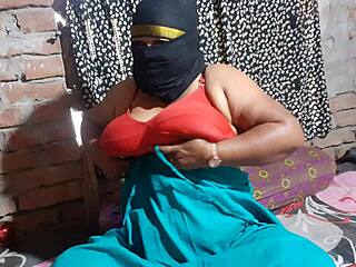 roblox hall turns wild with two guys banging two girls