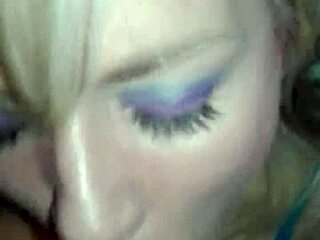 Check this close-up of my girlfriend sucking me off!