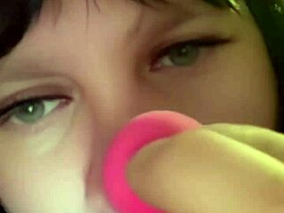 Getting Ready for a Night Out with Jencakes