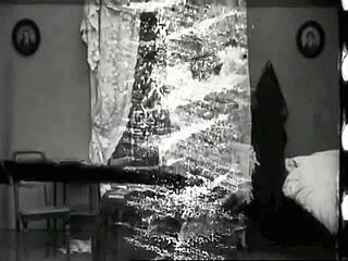 डार्क लैंटर्न एंटरटेनमेंट दो सदियों की हैरी विंटेज चूत एक्शन दिखाता है