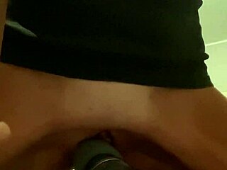 Man, I’m getting off alone with my vibrator... no one’s watching! 😜