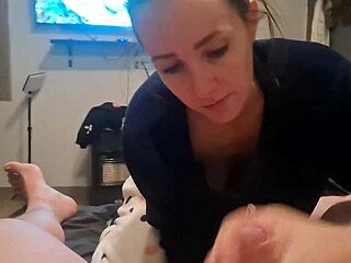 She swallowed cum after giving a delicious homemade blowjob