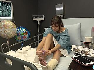 I felt so wild flashing my vagina in public at hospital with bf, ending in outdoor orgasm!