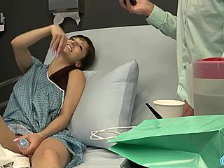 I felt so wild flashing my vagina in public at hospital with bf, ending in outdoor orgasm!