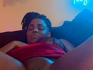 Ebony Babe Bent Over For Pussy Licking And Doggystyle Fuck
