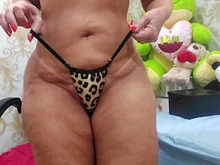 Big Black Cock Meets Sexy BBW in Sensual Bikini Dance with Fat Ass