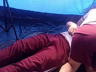 Hot Student Girlfriend Fucks Hiddenly in Tent on Field Trip