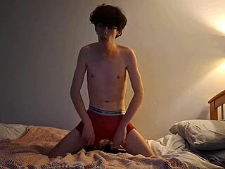 hey, wanna see my first pillow humping in ages? it's wild stuff!