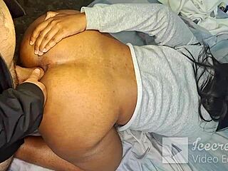 Why does this Colombian scream with my full shaft inside?