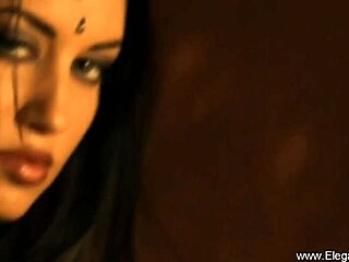 Scandalous nude appearance by bollywood actress