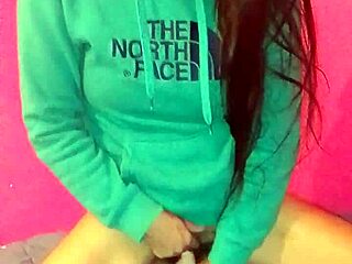 गांड चुदाई और सोलो मुठ मारना का कमाल शो