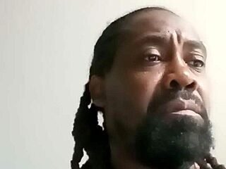 waking up with old-school buddy cubby feels so lovely every morning.