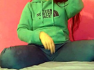 गांड चुदाई और सोलो मुठ मारना का कमाल शो