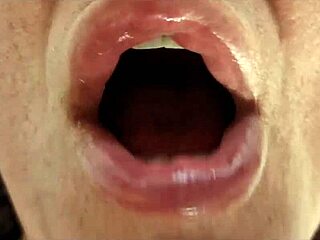 Homemade sex with milf ends in juicy creampie