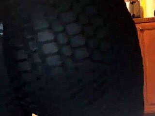 Big booty wife dances, shaking her ass with pure joy