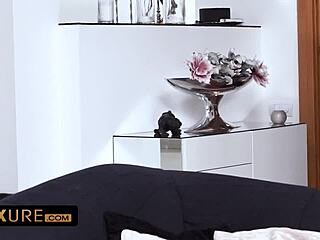 i fucked hot brunette's pussy and came in her mouth