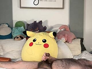 Latino Couple Flashing and Getting Naughty in Public Fun