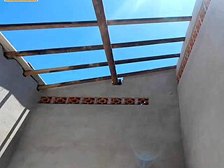 Garota Craves Outdoor Pounding by Her Man