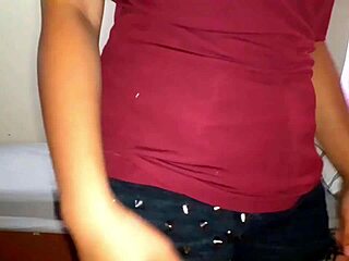 Wanna see this Pinay get her pussy licked before doggy creampie?