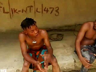 Man, meeting my local boyfriend was wild 😜! We snuck to an uncompleted spot for fat ebony action.