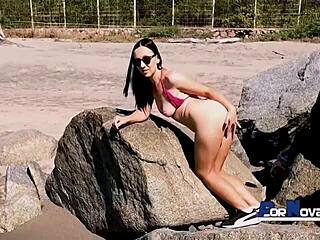 Exclamatory-Provocative Pornovatas Madura Liberal Follando Maduro Aleman en Playas de Mexico!