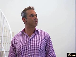 Gorgeous Teen 18+ Gets Nailed Hard in Kitchen Roleplay