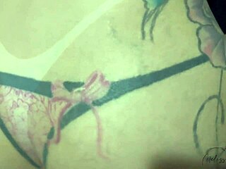 garganta profunda deixando esse pau bem babadinho para entrar facil no meu cuzinho