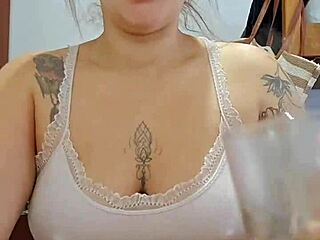 When I get horny, does the light turn on?