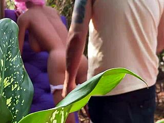 Comeu a loira o cu denovo com sex toy