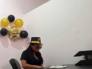 I'm Bored at Office, Insert Butt Plug to Arouse as Slut