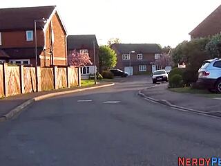 real tricked newbie rubs her pussy for the first time