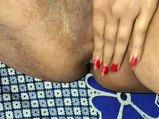 Look at this desi bhabhi's wet sexy pussy