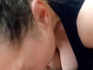 just a quick throat job from my little 18+ sub slut aka pornnapplepie