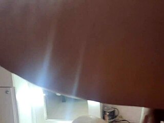 curvy mature latina offers her huge ass to a lucky young guy