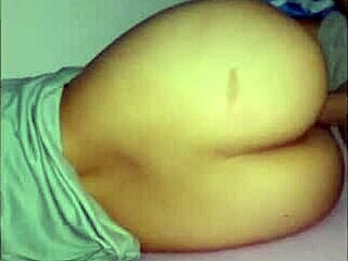 I watch Sangeeta Pranavi shave while talking dirty in Hindi