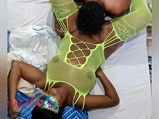 Safada Cums Hard in My Mouth During Carnaval 2025