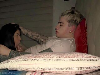 Mi Hermanastra y Yo, Hot and Banging in Parents' Bed, Damn!