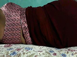 i can't resist sanjana aunty's ass in maroon saree as housewife
