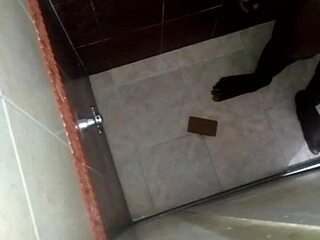 Spying on the shower in the bathroom toilet bath area