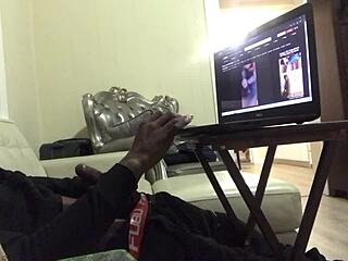 getting blown by a muslim smoker with fat ass and homemade vibe