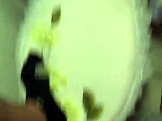 I'm feeling so horny with this Latina amateur, lol